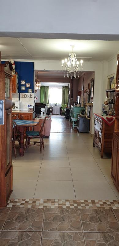 5 Bedroom Property for Sale in Albertinia Western Cape